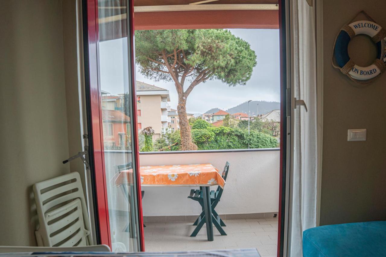 026 - Casa Maele 100 Metri Dalla Spiaggia, Centrale 세스트리레반떼 외부 사진